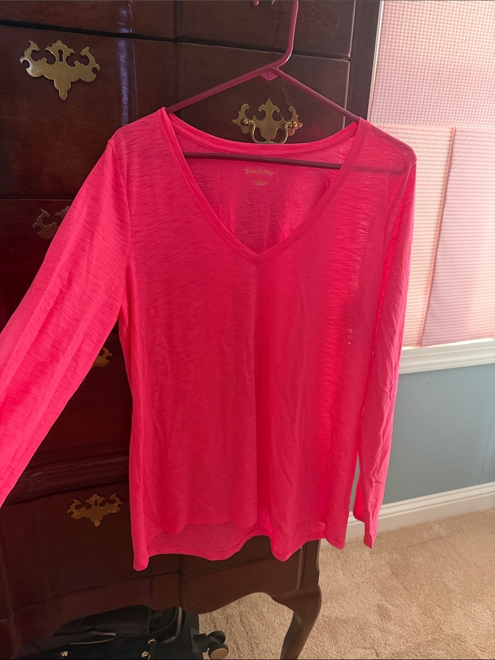 Women's V-Neck Long Sleeve Top - Hot Pink